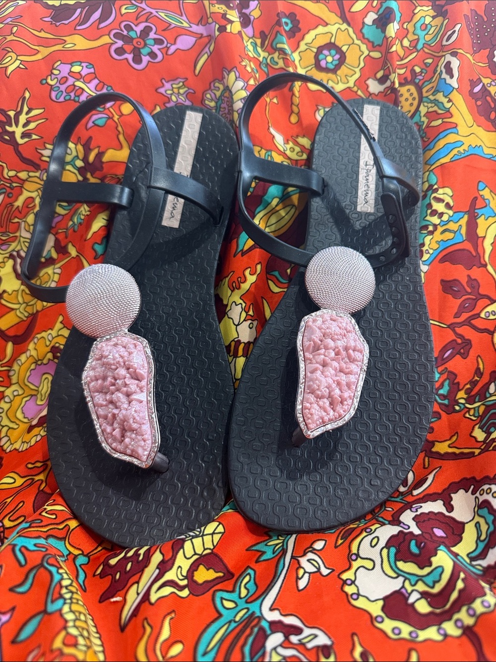 Ipanema Black Sandals with Pink Accents